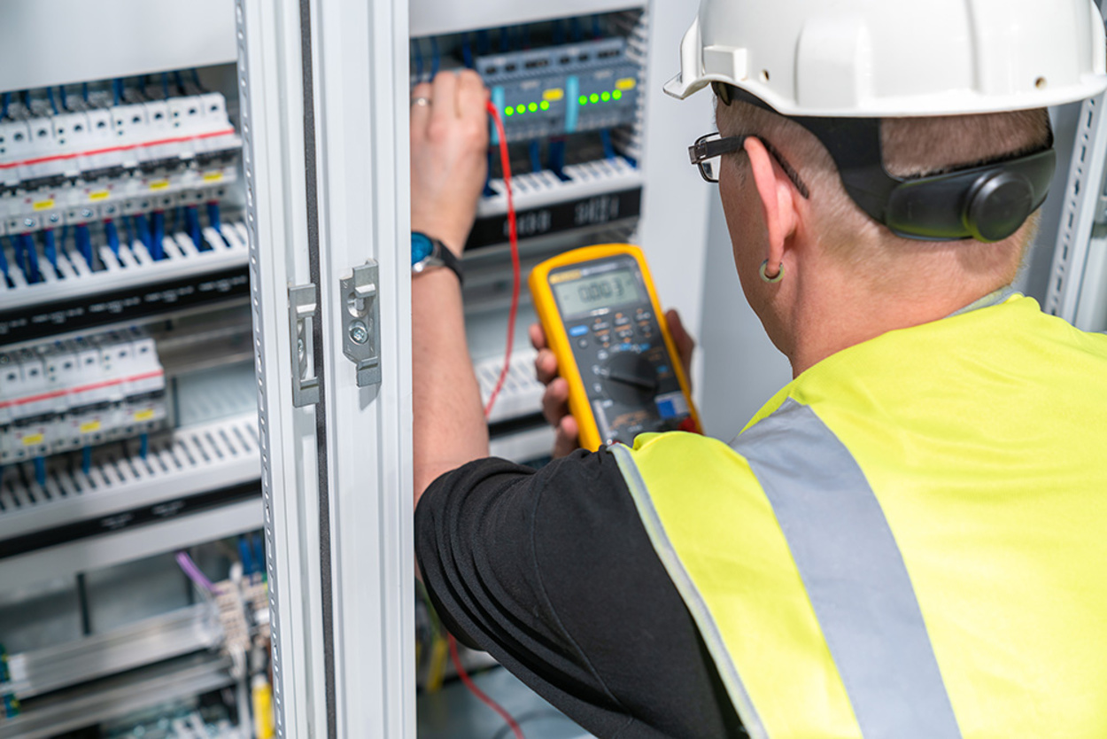 Elektroanlagen-Kontrolle bei Klaus Scheller Elektrotechnik in Großlangheim